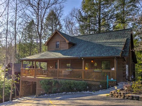 With so many types and sizes to choose from, you are sure to find just the right cabin to make your stay perfect. 'Cozy Nest' -Gatlinburg Cabin w/Porch & Jacuzzi! UPDATED ...