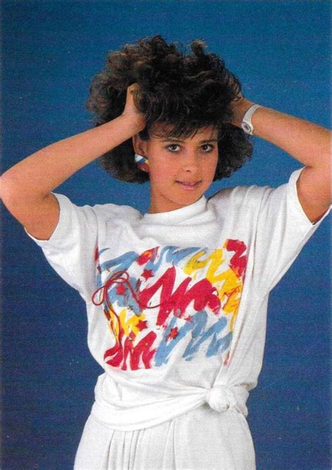 Cool Pics That Defined The 1980s Fashion Trends Of Teenage Girls In