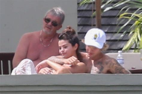 Justin Bieber Dad Announces New Wife Pregnant