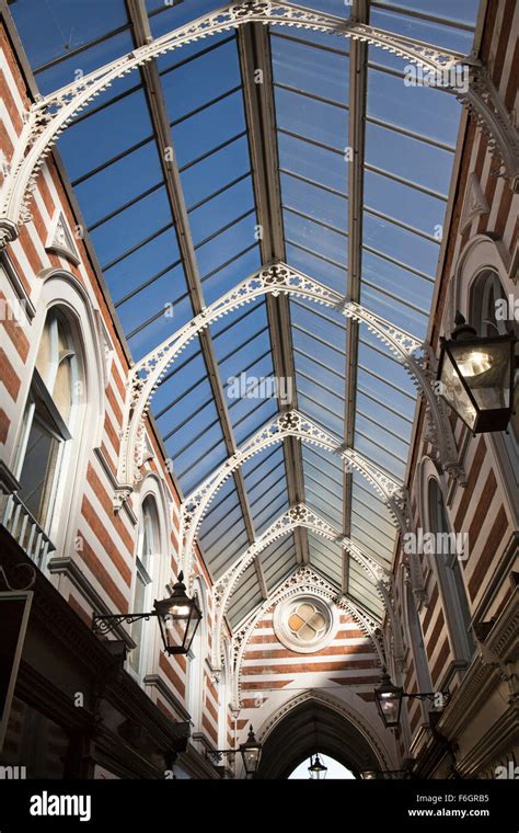 Hull Paragon Arcade Hi Res Stock Photography And Images Alamy