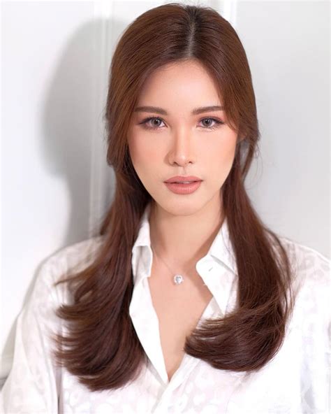 Sammy Sirapatsorn Most Beautiful Trans Model In Blouses For Women