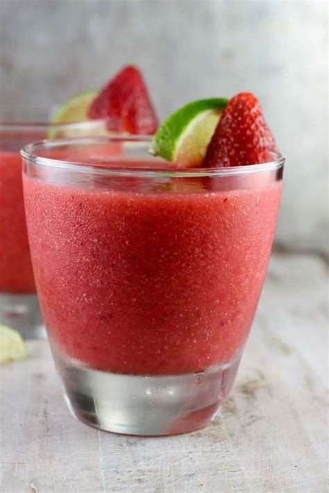 Easy Strawberry Daiquiri Recipe And Video Miss In The Kitchen