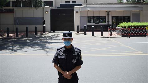 Chinese Authorities Take Control Of Us Consulate In Chengdu