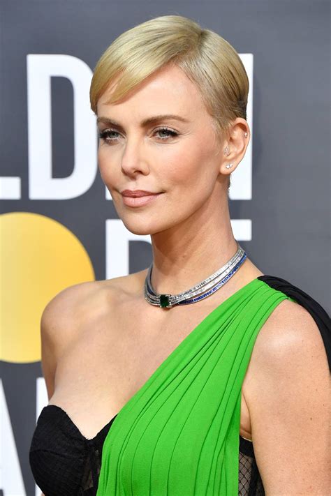 Golden Globes How To Get Charlize Theron S Hair By Hair Stylist