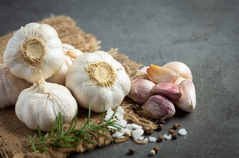 Using Garlic Cloves How Much Is A Clove Of Garlic The Instant Pot Table
