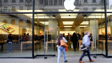 Apple store malaysia contact phone number is : Apple Store in Zürich wegen überhitztem iPhone-Akku ...