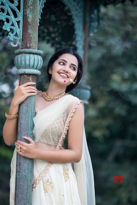 actress anupama parameswaran new glam stills social news xyz saree photoshoot indian