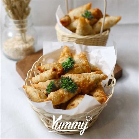 How to make fish dumplings is arguably easy, easy and difficult. 5 Resep Olahan Kulit Pangsit ala Yummy, Pas untuk Sajian ...