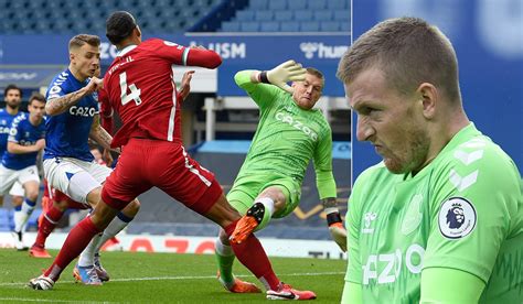 Latest on everton goalkeeper jordan pickford including news, stats, videos, highlights and more on espn. Here's What Pickford Alledgedly Said To Van Dijk After ...