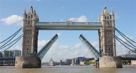 Les Ponts Traverser Au Moins Une Fois Londres