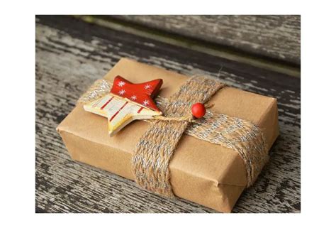 Cómo envolver un regalo con papel kraft Enterate Delicias