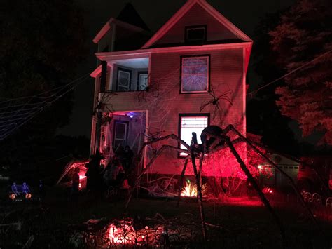 One Of The Coolest Houses Decorated For Halloween In Rockford