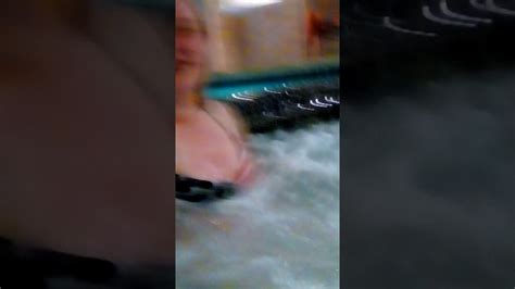 Me And My Sister Is At The Hotel On The Hot Tub Youtube