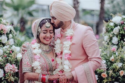 Neha Kakkar And Rohanpreet Singh Celebrity Weddings Weddingsutra