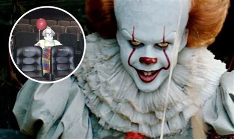 This Man Was Greeted By Pennywise The Clown From The Movie ‘it At A