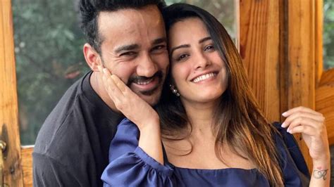 Anita Hassanandani Slaps Husband Rohit Reddy In A New Video Watch