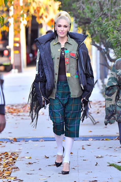 As a reminder, the weighting is done with a 10 to 3 ratio the situation of gwen stefani is quite unique as 5 different songs lead our 5 key performance. GWEN STEFANI Arrives at a Recording Studio in Santa Monica ...