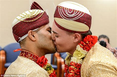 Britains First Ever Gay Muslim Wedding Takes Place Kevid News