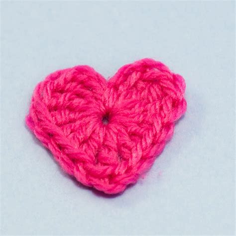New Free Crochet Pattern Small Heart Crochet