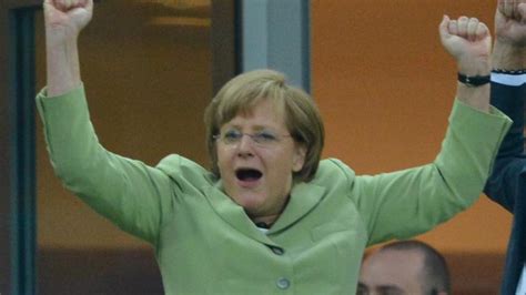 Wm 2014 Angela Merkel Bald Jubelt Sie Wieder Augsburger Allgemeine