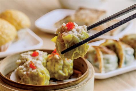 Sep 17, 2020 · originally a custom in cantonese cuisine, dim sum is inextricably linked to the chinese tradition of yum cha or drinking tea. The Future of Dim Sum - Chicago Magazine
