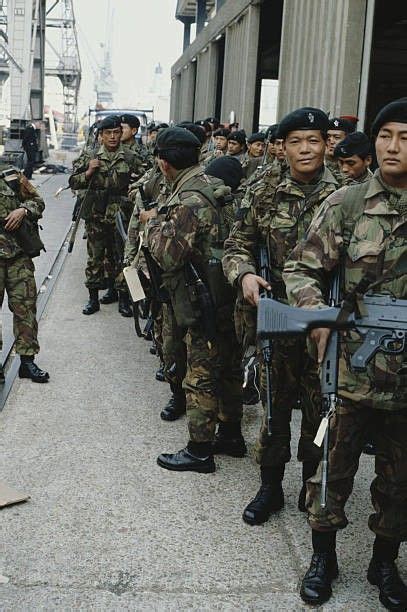 Gurkha Troops Leave For Falklands War Pin By Paolo Marzioli