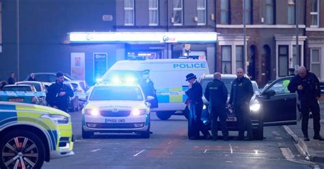 Man Arrested After Schoolgirl Shot At Bus Stop Manchester Evening News