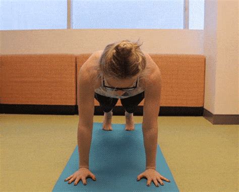 Just Try Doing These 5 Yoga Postures With Glasses Laservue