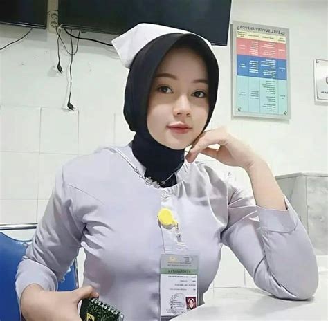 Perawat Cantik