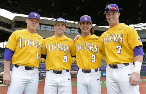 Lsu Tigers Baseball Uniforms Tomahawk Wallpaper