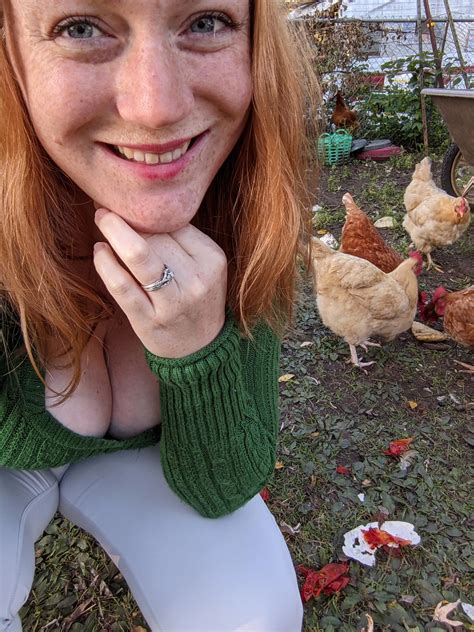Chillin With My Chickens Nude Porn Picture Nudeporn Org