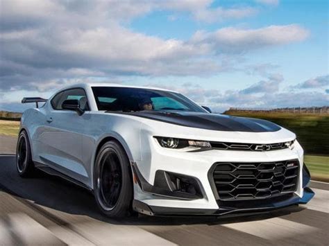 2018 Chevrolet Camaro Zl1 1le First Review Kelley Blue Book