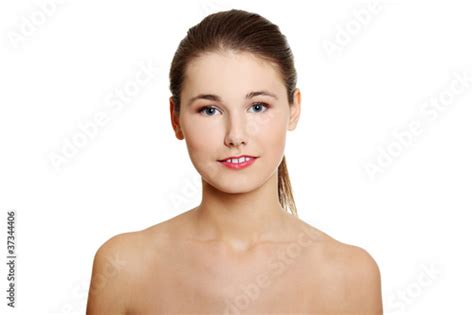 Face Closeup Of A Naked Teen Stockfotos Und Lizenzfreie Bilder Auf
