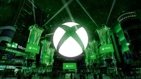 A Glowing Xbox Logo In The Center Of Xbox Plaza Xbox Xbox Logo