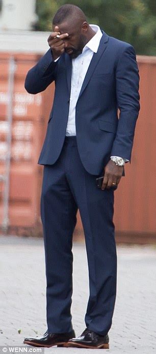 Idris Elba Laughs Off Viral Photos Of Suspicious Pants Bulge Daily