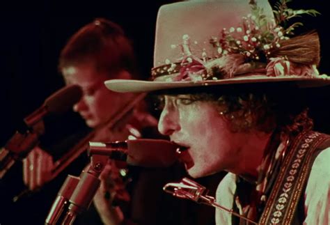 Martin Scorceses Bob Dylan Rolling Thunder Revue Doc Gets Trailer Watch