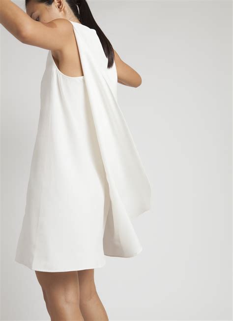 Kaarem Piece Of Air Sleeveless Overlap Dress White