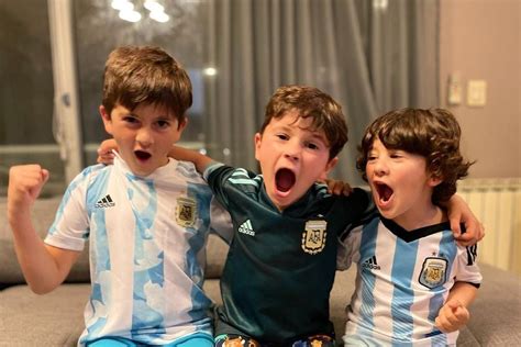 Cuántos Son Y Qué Edad Tienen Los Hijos De Lionel Messi Y Antonela