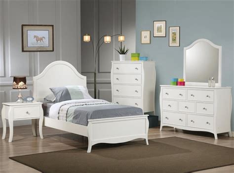 Dominique 4 Piece Youth Bedroom Set In White Finish By Coaster 400561