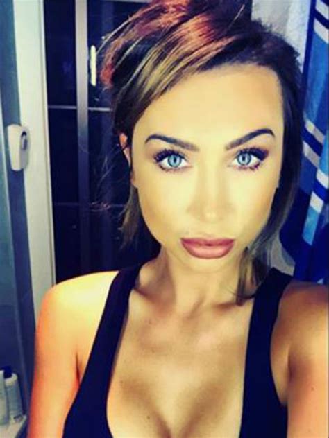 Wow Lauren Goodger Shows Off Her Impressive Work Out Body In Her