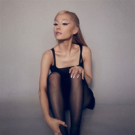 ariana grande responded to criticism of her figure 郎 in recent months the already fragile