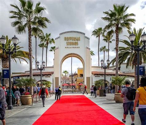 Universal Studios Hollywood Tips To Save You Time And Money