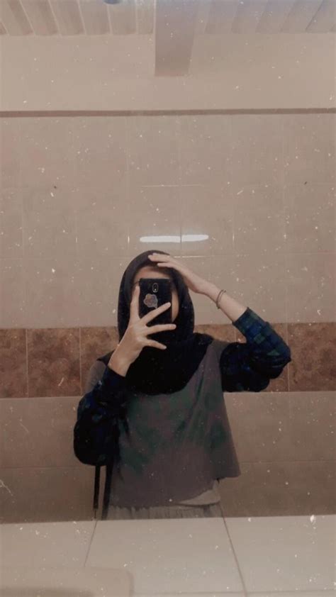 Ide Foto OOTD Hijab Mirror Selfie Yang Aesthetics Matamu