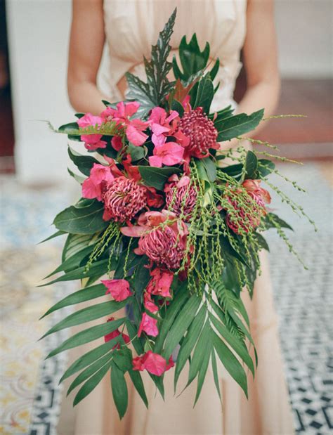 Here at tropical flowers and bouquets of hawaii, we grow our own flowers that we send out anywhere in the united states as gift boxes. Our Favorite Bouquets from 2015 | Green Wedding Shoes