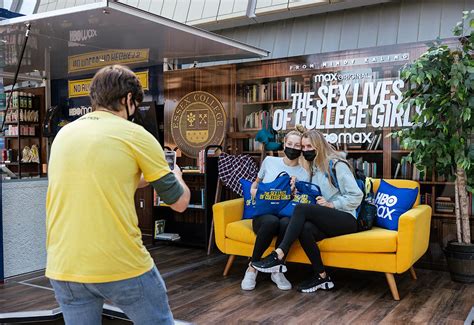 Hbo Maxs Collegiate Mobile Pop Up Tour Energizes California Campuses