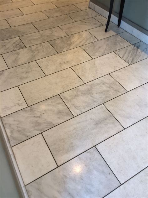 20 Marble Tile With Black Grout