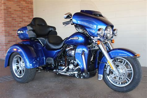 This great motor trike combines the touring features and styling cues of the ultra classic electra glide motorcycle with chassis designed specifically with trikes in mind. Pre-Owned 2017 Harley-Davidson Tri Glide Ultra Classic in ...