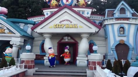Tokyo Disneyland Toontown Cityhall 1202013 Youtube