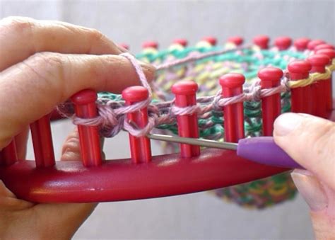 Easymeworld Learn The Basic Stitches For Loom Knitting Dish Cloths