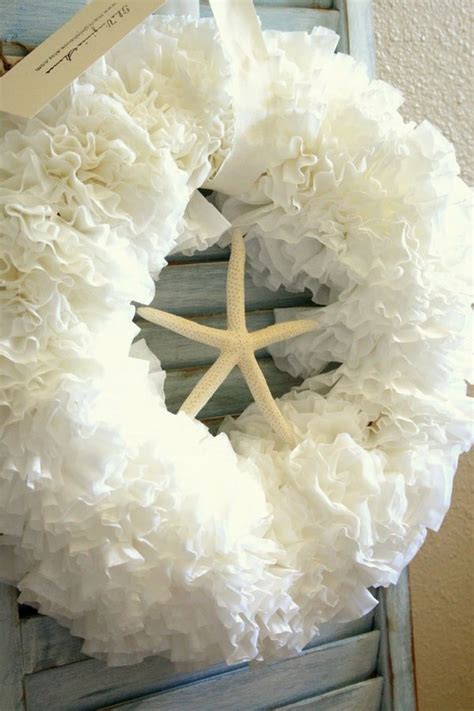 Learn how to make these coffee filter trees for less than a buck! Decorating on a budget - DIY coffee filter wreath ideas